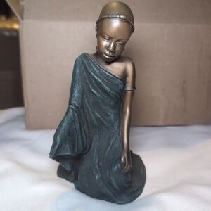 Soul Journeys 2000- Njeri (Daughter of a warrior)Bronze Effect Resin Figure